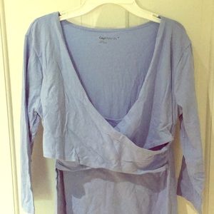 Light blue gap nursing shirt
